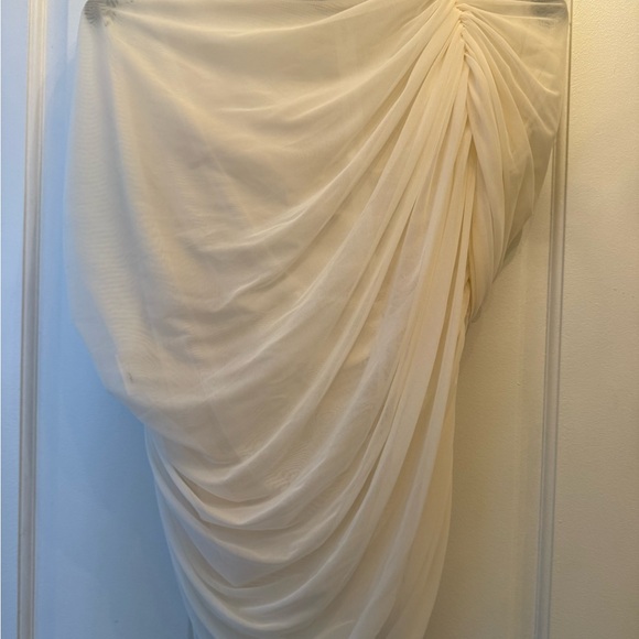Elegant Cream Ruched Cape - Picture 2 of 5